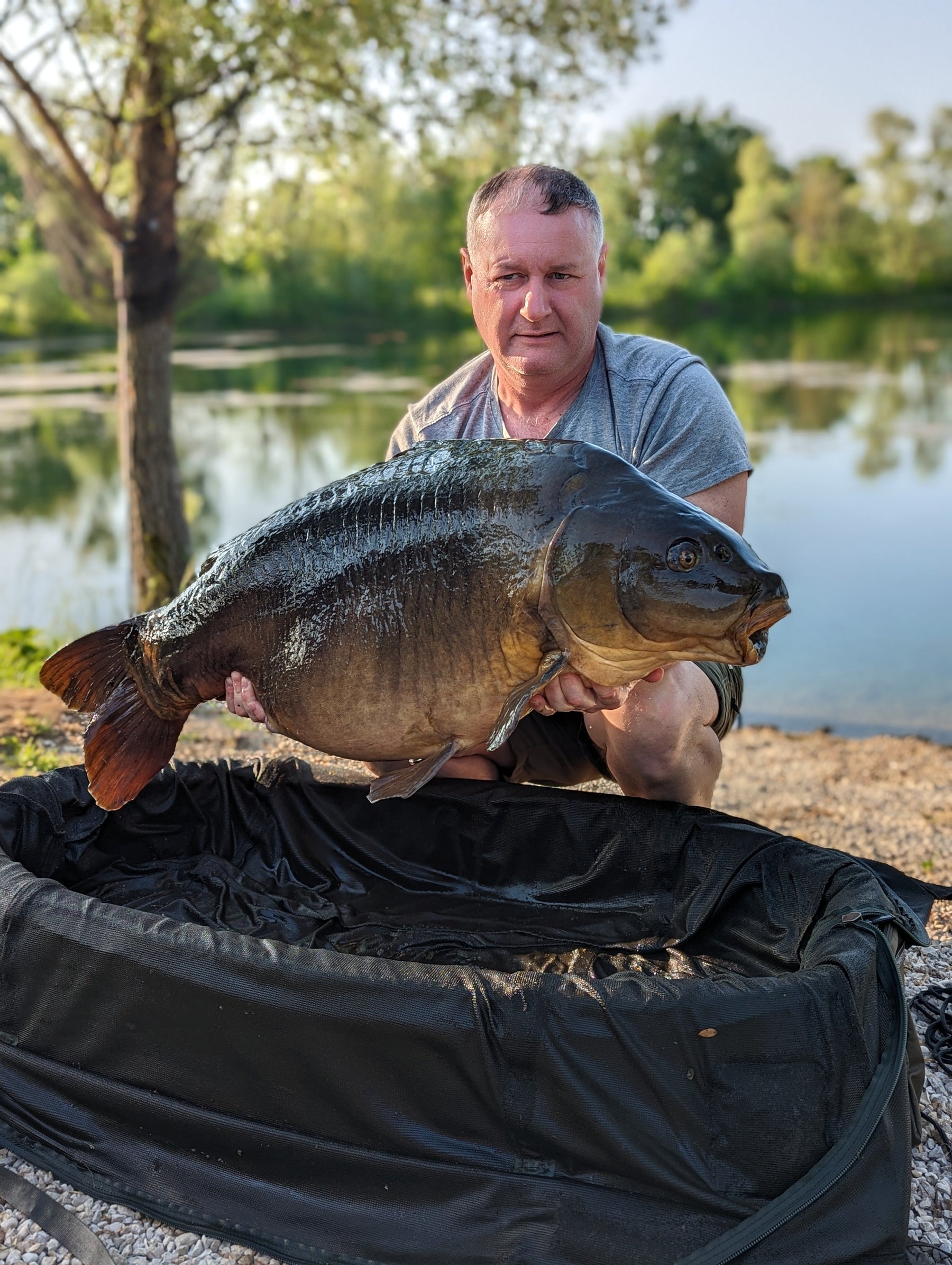 Best Particle Bait Mixes for Carp Fishing in the Summer