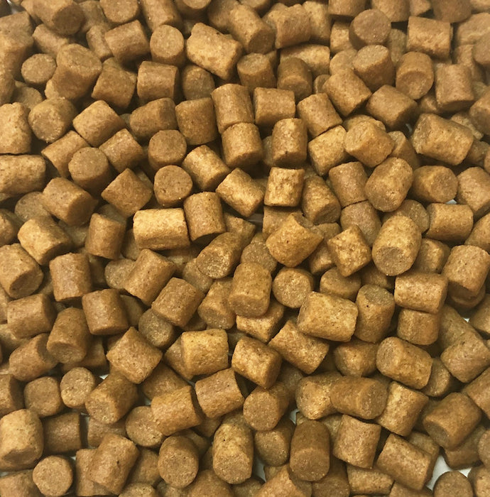 8mm Coppens coarse feed pellets for fish providing balanced nutrition for carp, bream, barbel and tench.